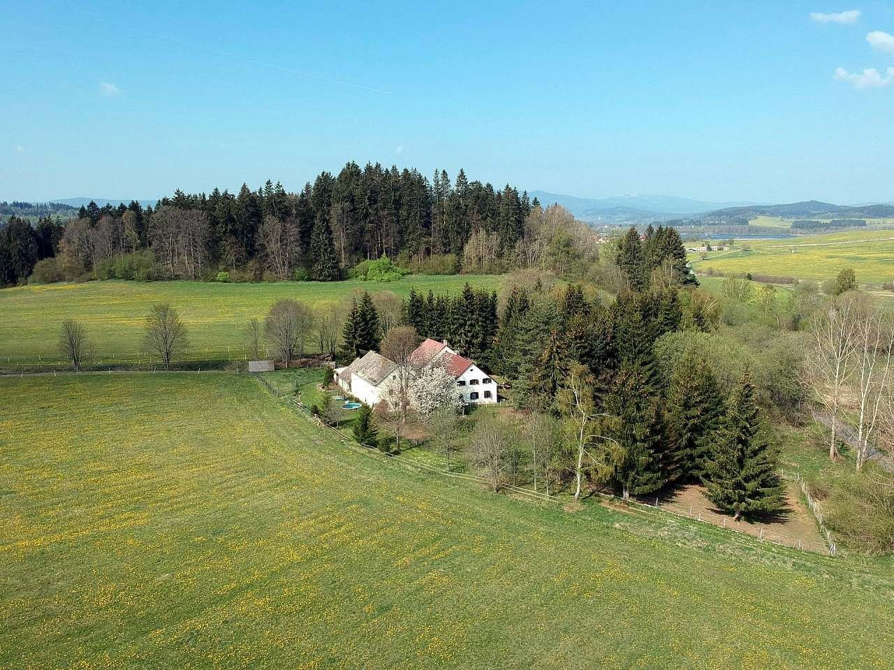 Okolí